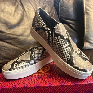 NEW Tory Burch Slip On Sneaker Stamped Printed Leather